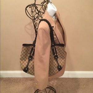 GUCCI PELHAM SHOULDER BAG